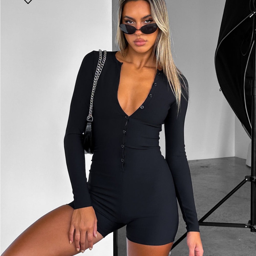 NEW whitefox black rubbed long sleeve playsuit romper - Picture 6 of 8